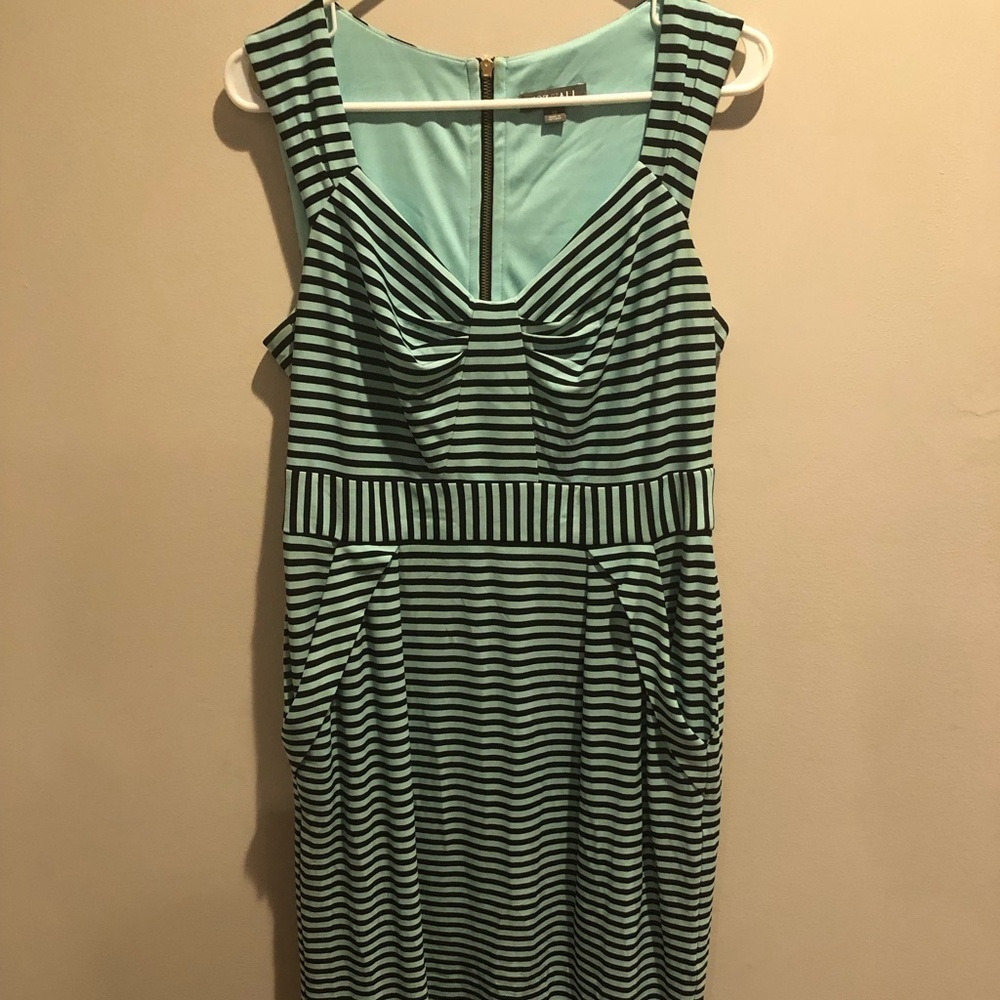 Gently worn Roz and Ali size 12 dress